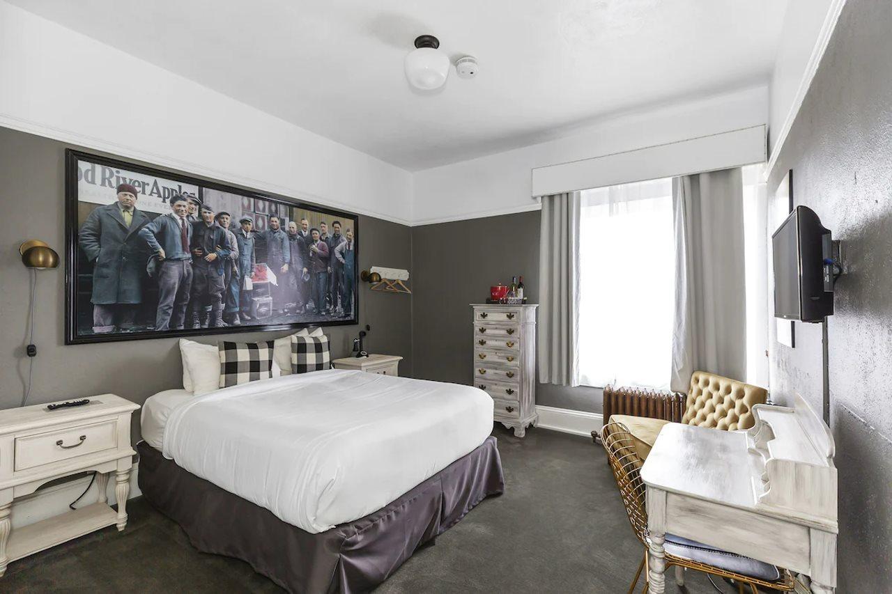Hood River Hotel Экстерьер фото