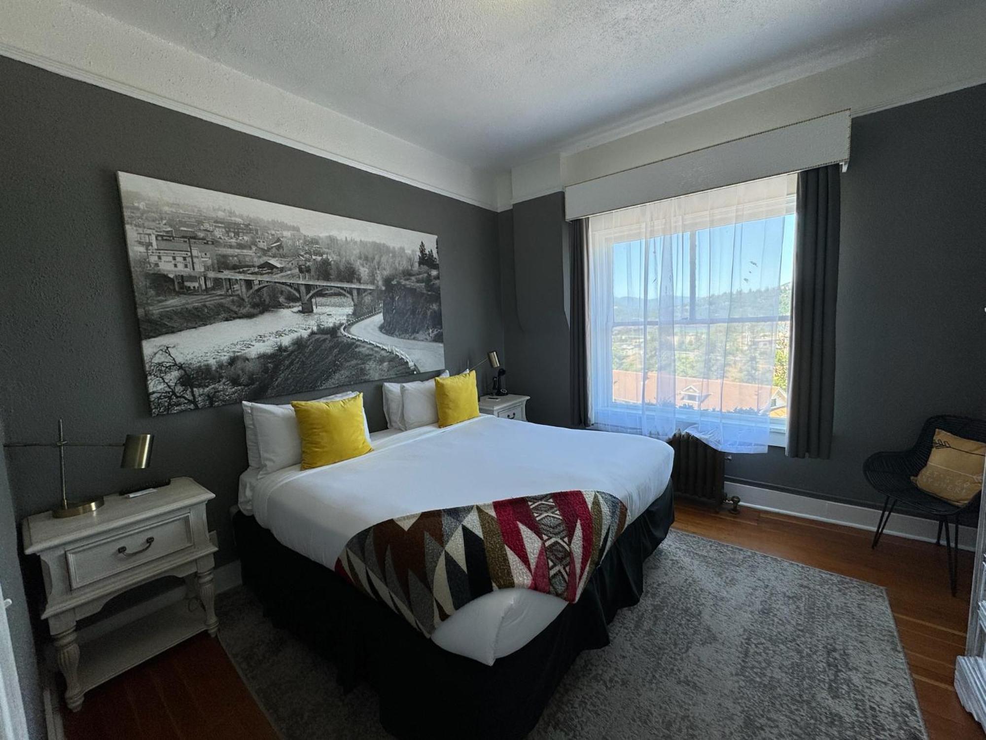 Hood River Hotel Экстерьер фото